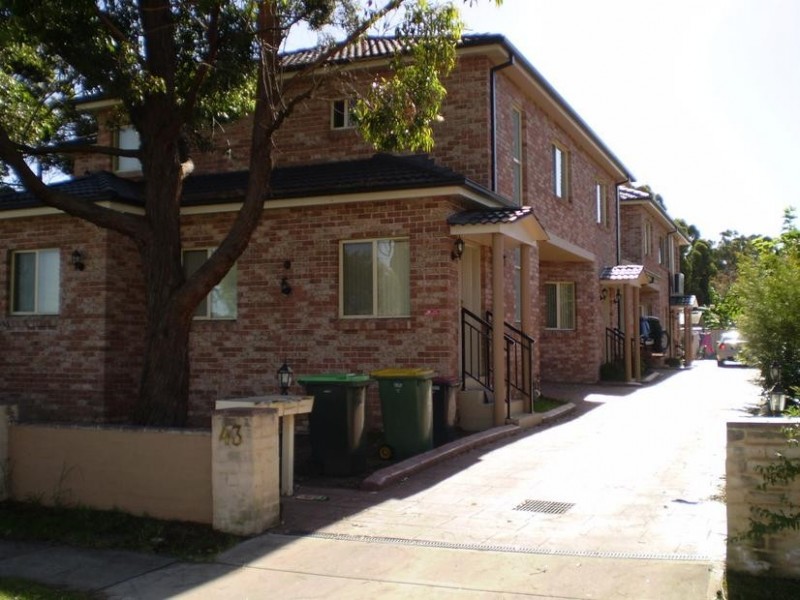 2/43 Petunia Street, Bankstown NSW 2200