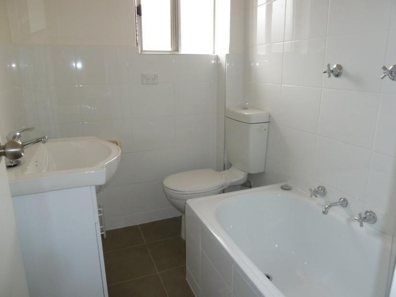 6/100 YANGOORA, Lakemba NSW 2195