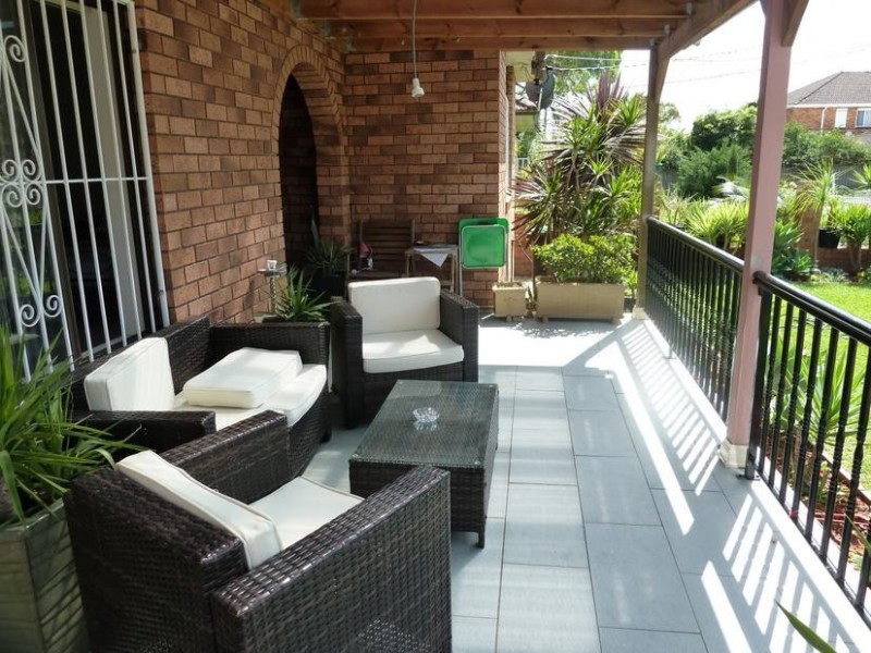 4 PANDORA ST, Greenacre NSW 2190