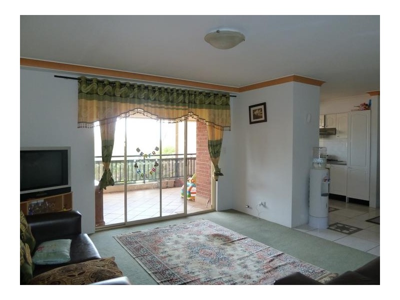 8/180 HALDON ST, Lakemba NSW 2195