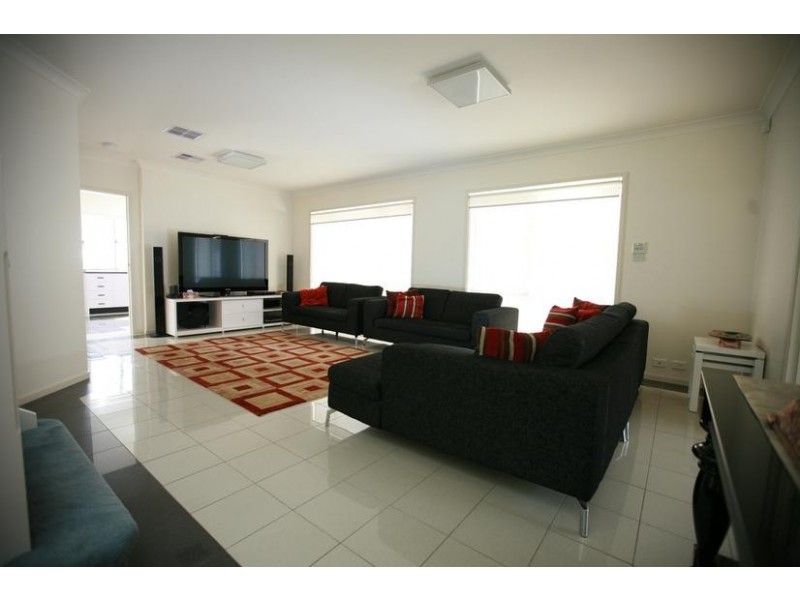 93 BANKSIA RD, Greenacre NSW 2190