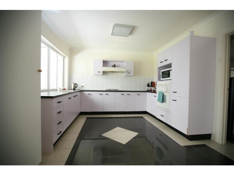 93 BANKSIA RD, Greenacre NSW 2190