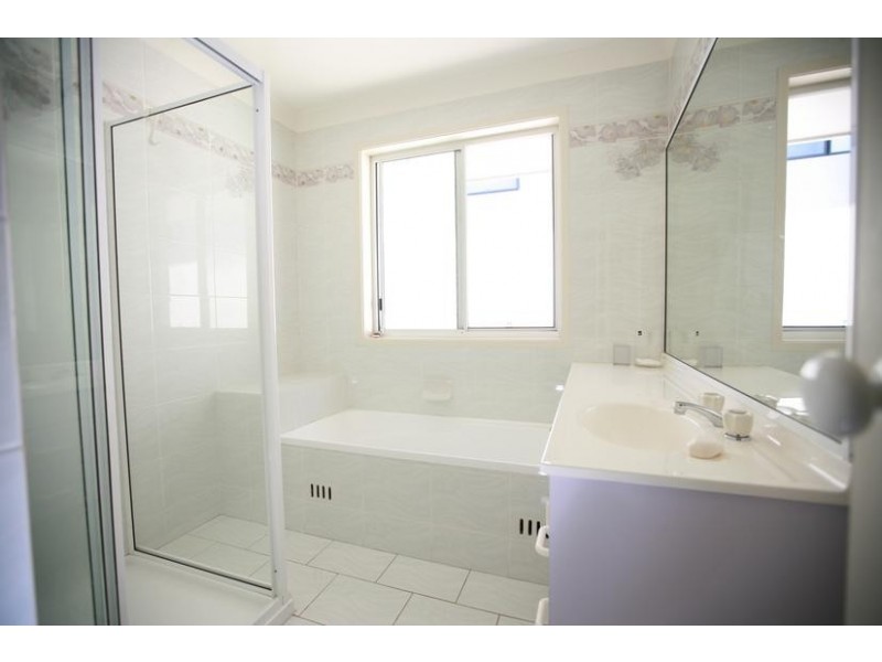 93 BANKSIA RD, Greenacre NSW 2190