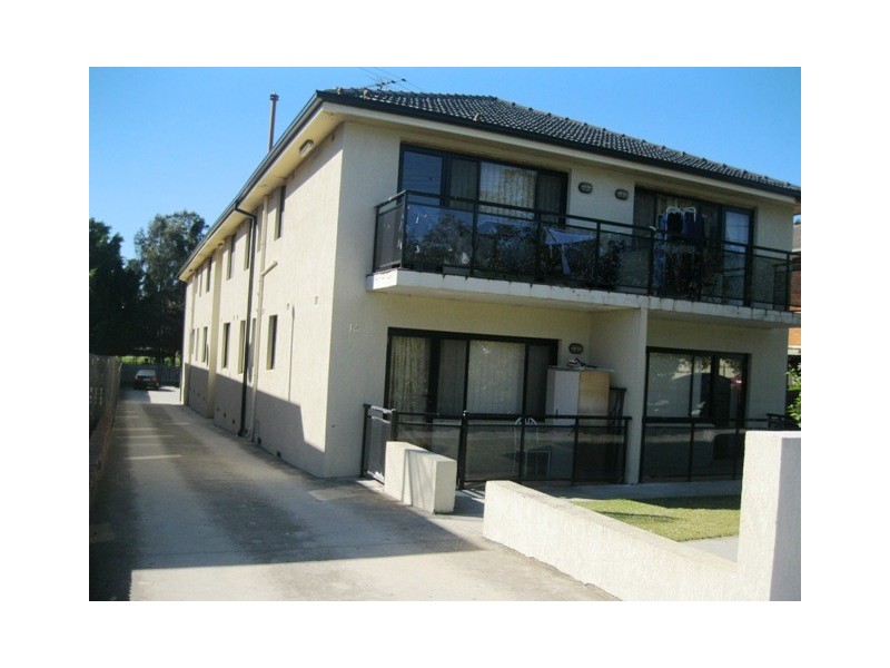 2/14 Renown ave, Wiley Park NSW 2195