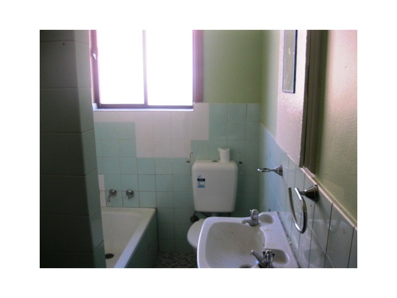 2/14 Renown ave, Wiley Park NSW 2195