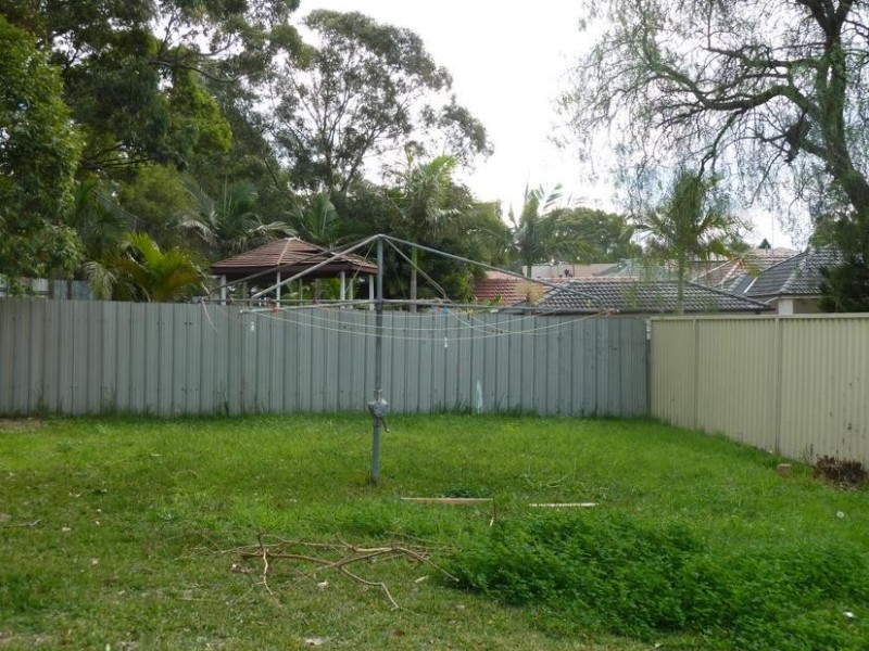 42 Hillcrest Avenue, Greenacre NSW 2190