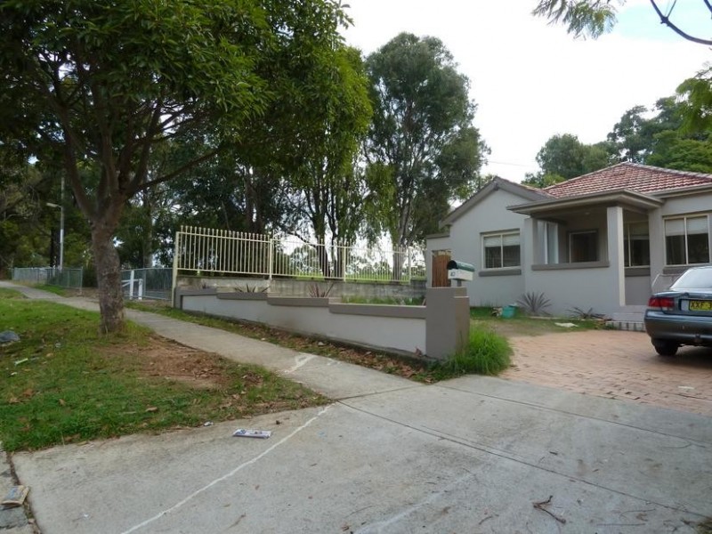 42 Hillcrest Avenue, Greenacre NSW 2190