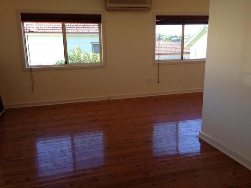 8 Russell Street, Greenacre NSW 2190