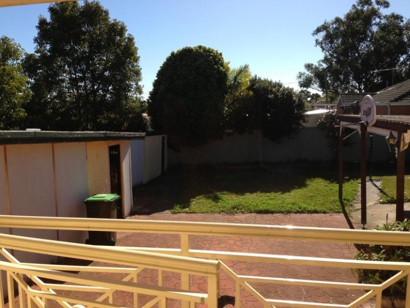 8 Russell Street, Greenacre NSW 2190