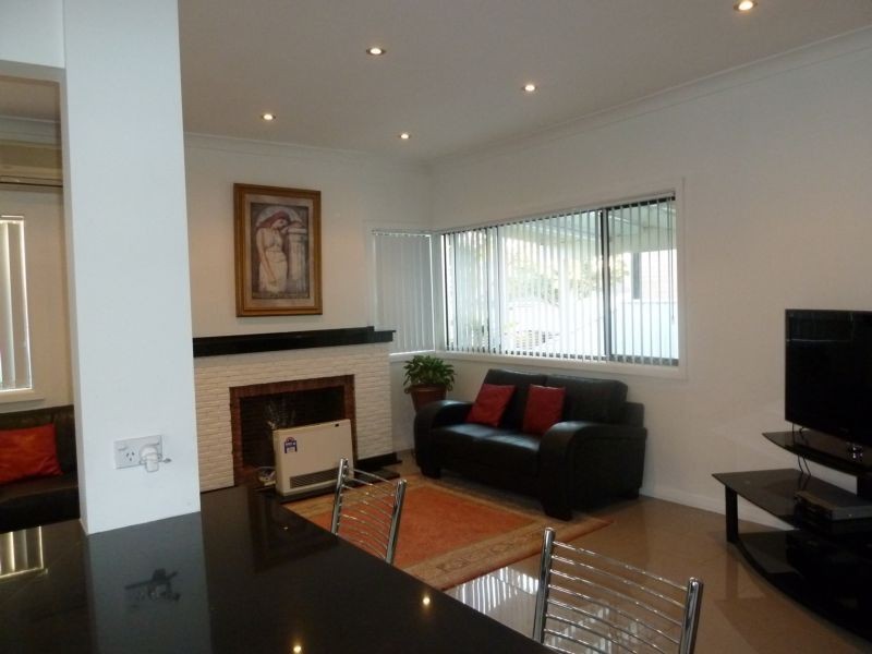 17 HIGHVIEW AVE, Greenacre NSW 2190