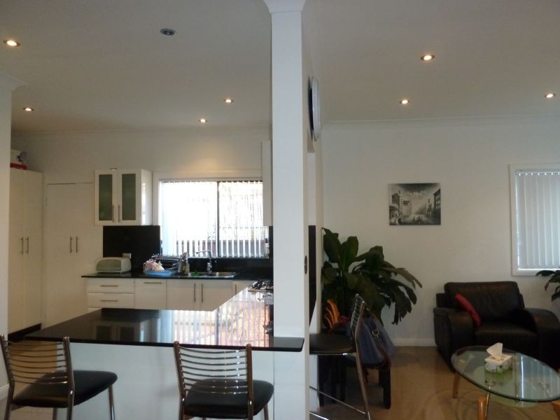 17 HIGHVIEW AVE, Greenacre NSW 2190