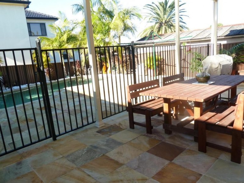 275 RODERTS RD, Greenacre NSW 2190