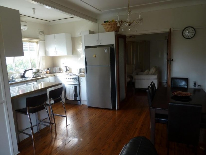 112 Hillcrest Ave, Greenacre NSW 2190