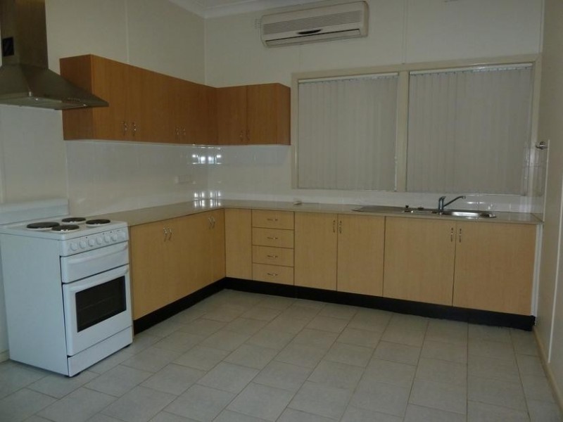 11 Greenacre Road, Greenacre NSW 2190