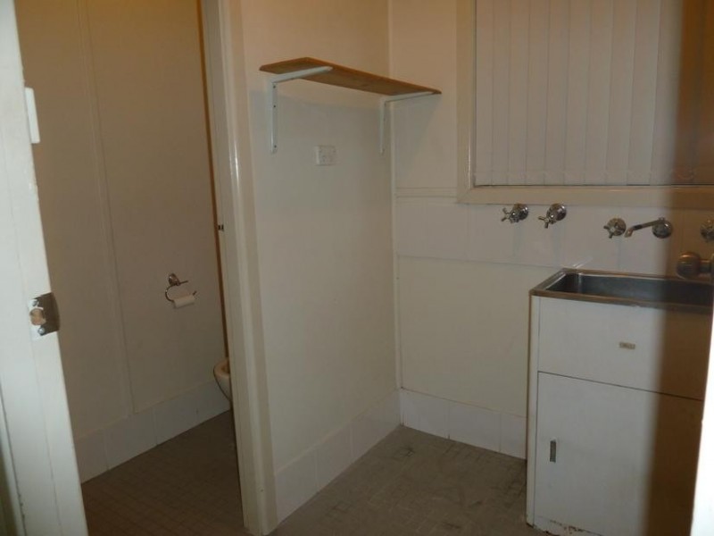 11 Greenacre Road, Greenacre NSW 2190