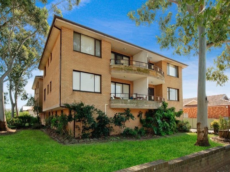 1/67-69 Clissold Parade, Campsie NSW 2194