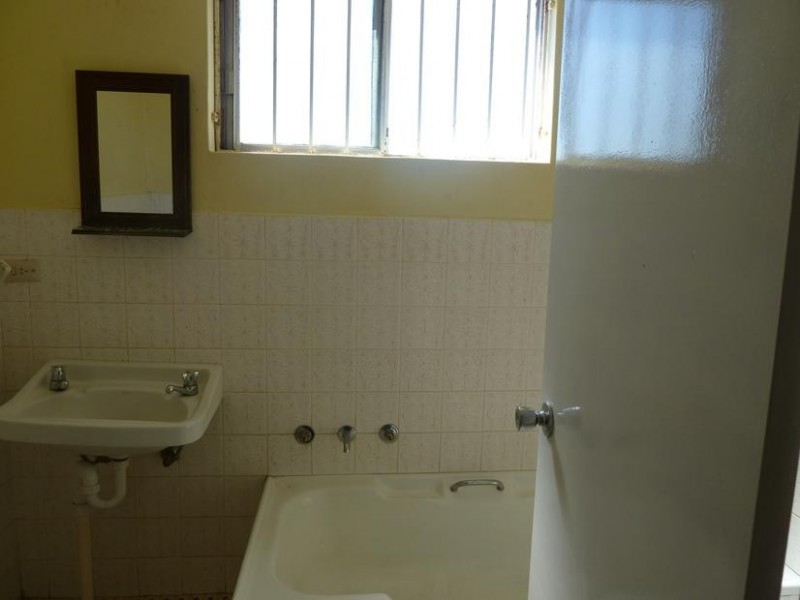 1/3 McCourt St, Lakemba NSW 2195