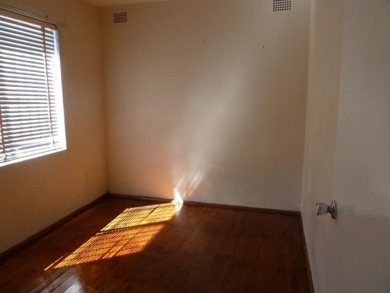 1/3 McCourt St, Lakemba NSW 2195