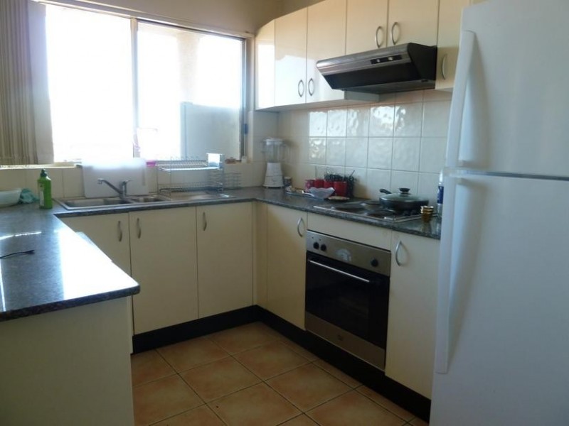 4/1 Hillview St, Roselands NSW 2196