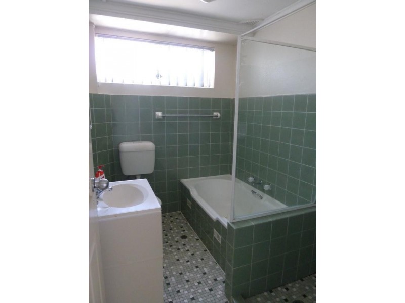 2/61 Robinson Street, Punchbowl NSW 2196