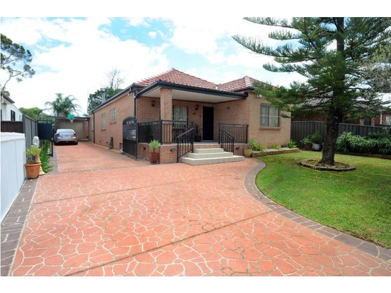 204 Noble Ave., Greenacre NSW 2190