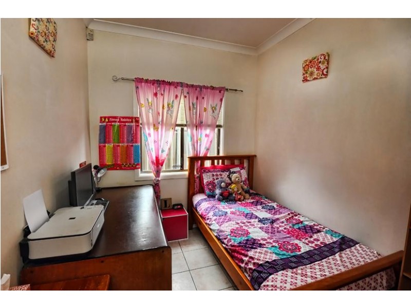 204 Noble Ave., Greenacre NSW 2190