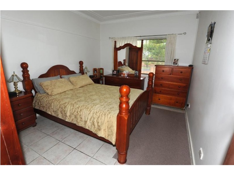 204 Noble Ave., Greenacre NSW 2190