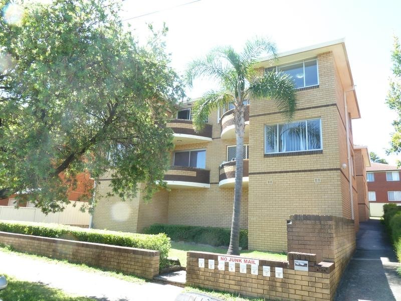 5/100 Yangoora Rd., Lakemba NSW 2195