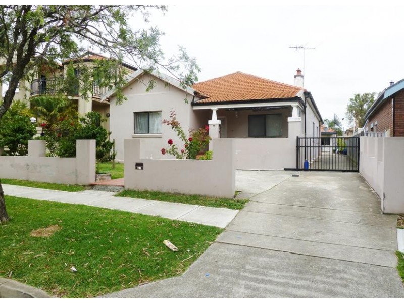 14 Mimosa Rd., Greenacre NSW 2190