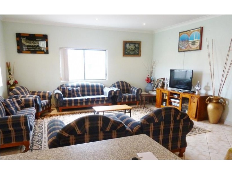 14 Mimosa Rd., Greenacre NSW 2190