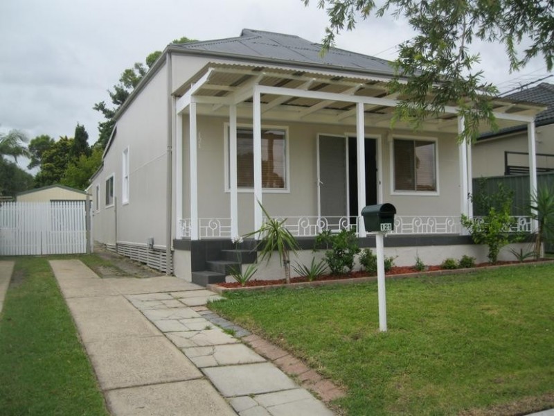 121 Lancaster Avenue, Punchbowl NSW 2196