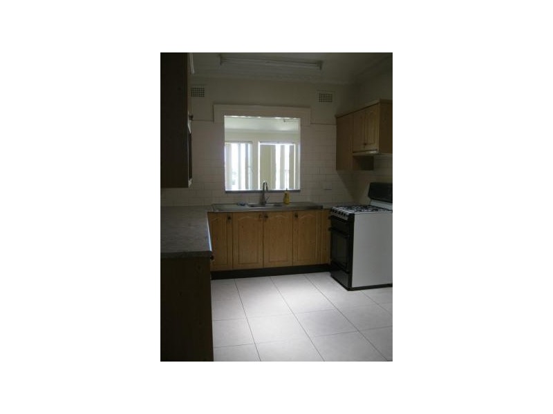 123 Macquarie Street, Greenacre NSW 2190