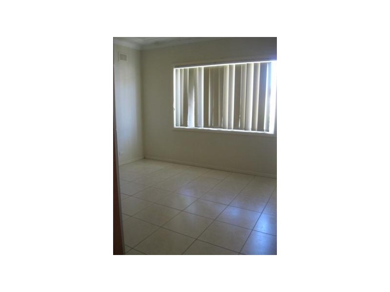 123 Macquarie Street, Greenacre NSW 2190