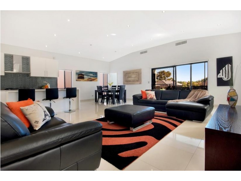 16 Shannon St., Greenacre NSW 2190