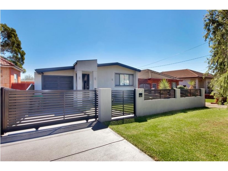 16 Shannon St., Greenacre NSW 2190