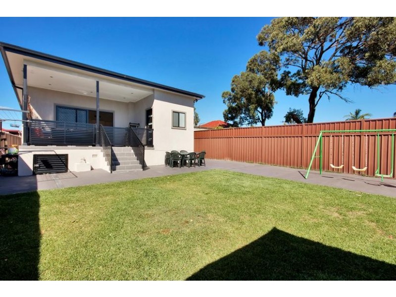 16 Shannon St., Greenacre NSW 2190