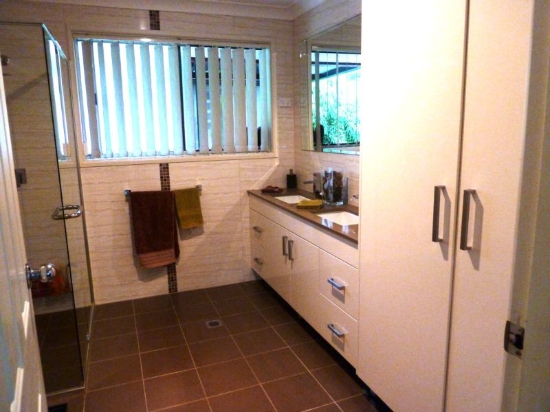 45 Surrey Ave., Georges Hall NSW 2198