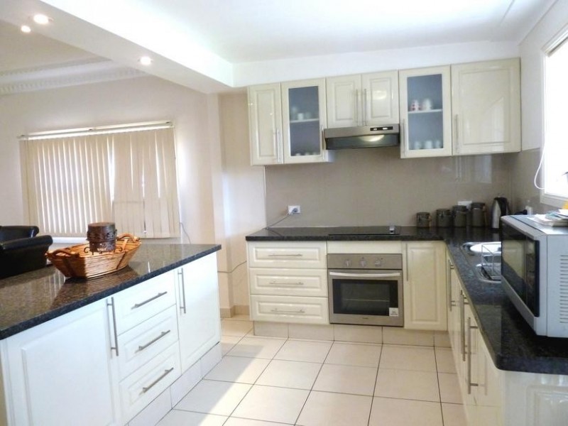 10 Buckland St., Greenacre NSW 2190