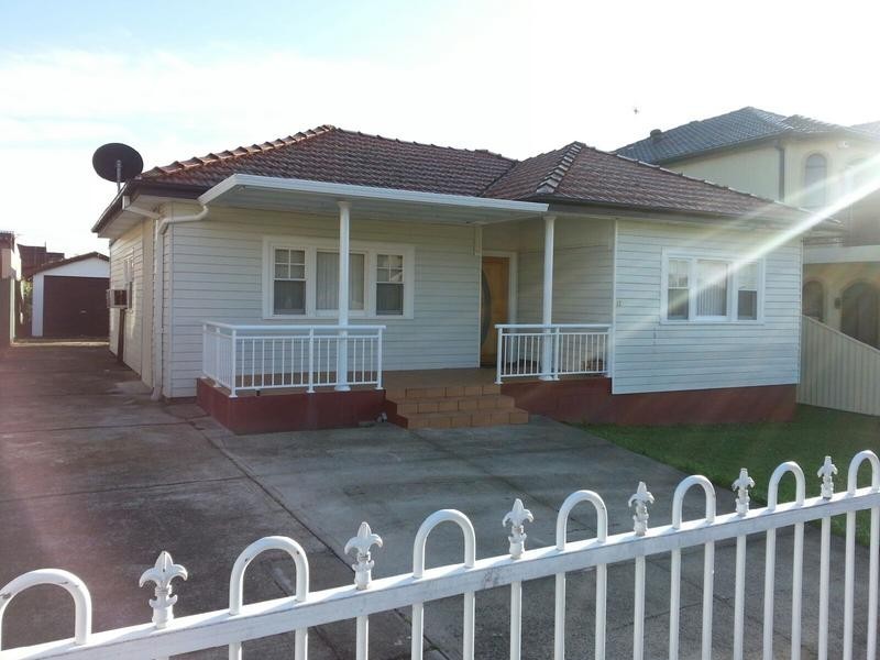 10 Buckland St., Greenacre NSW 2190