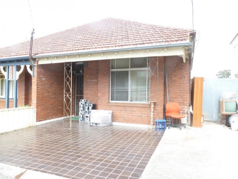 76 WARREN RD, Marrickville NSW 2204