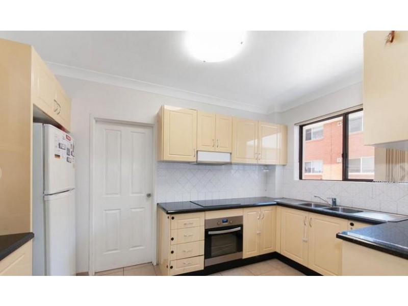 2/45 Castlereagh Street, Liverpool NSW 2170