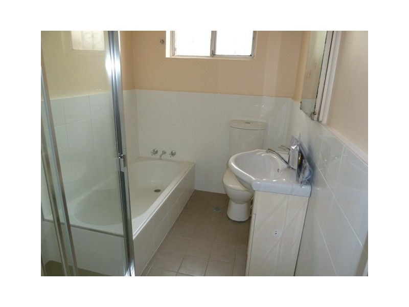 3/3 Holland Place, Lakemba NSW 2195