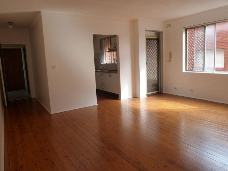 2/136 Sproule St., Lakemba NSW 2195