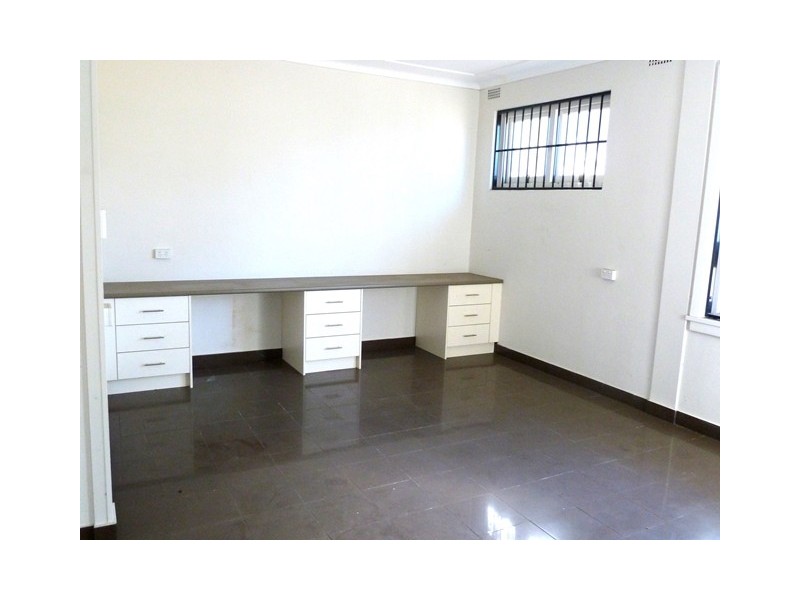 10 Raglan Rd, Auburn NSW 2144