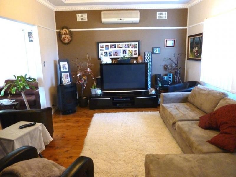 19 Daphne Ave., Bankstown NSW 2200