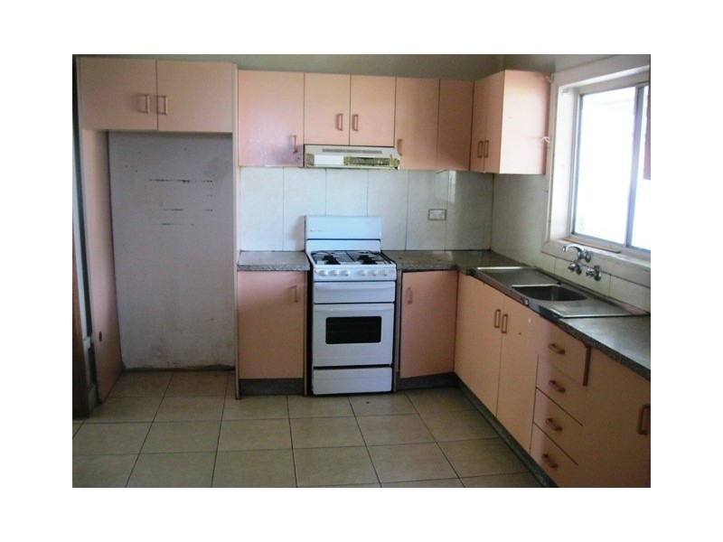 204 Juno pde, Greenacre NSW 2190