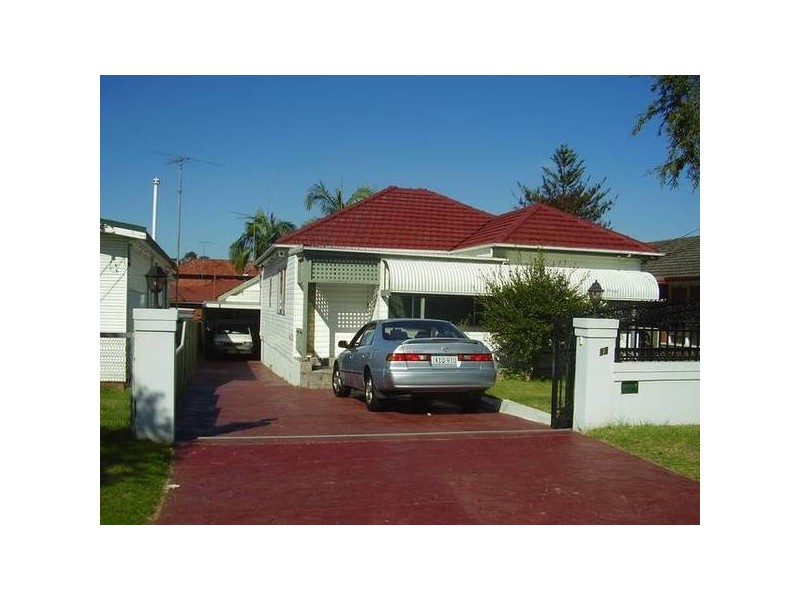 13 Powell St, Yagoona NSW 2199