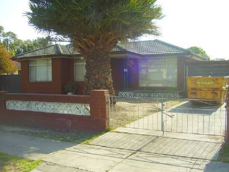 94 Roberts Rd, Greenacre NSW 2190