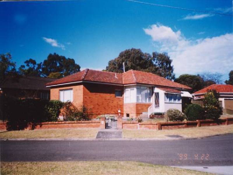 12A Jacqueline Cres., Greenacre NSW 2190