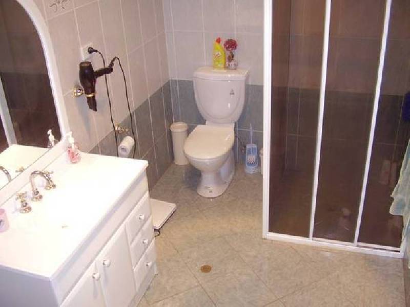 15 Bromley Ave, Greenacre NSW 2190